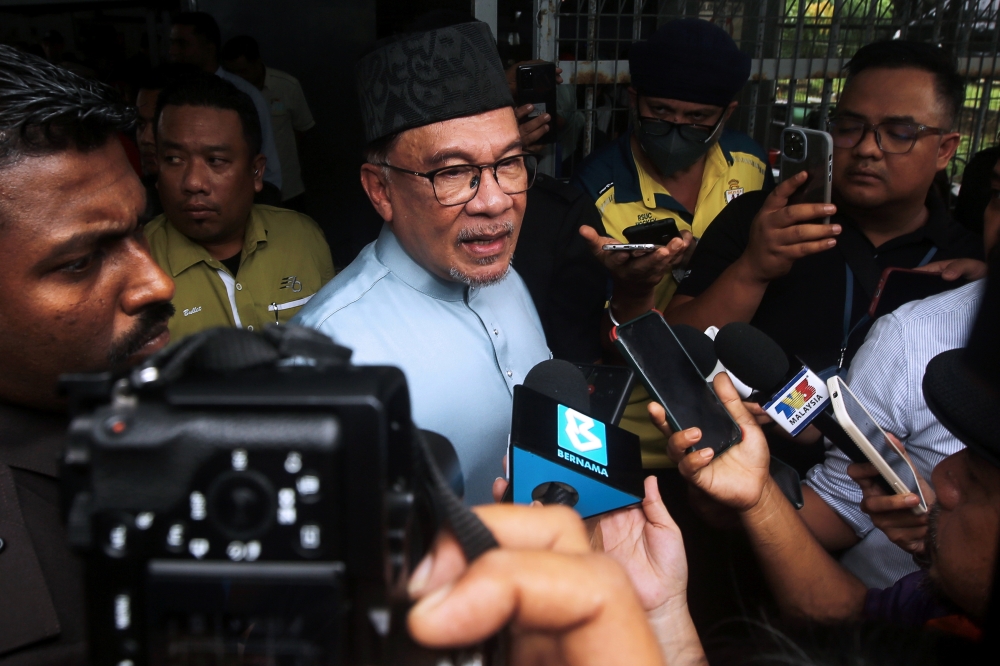 Prime Minister Datuk Seri Anwar Ibrahim  said the doctor confirmed that his health was in good condition. — Bernama pic