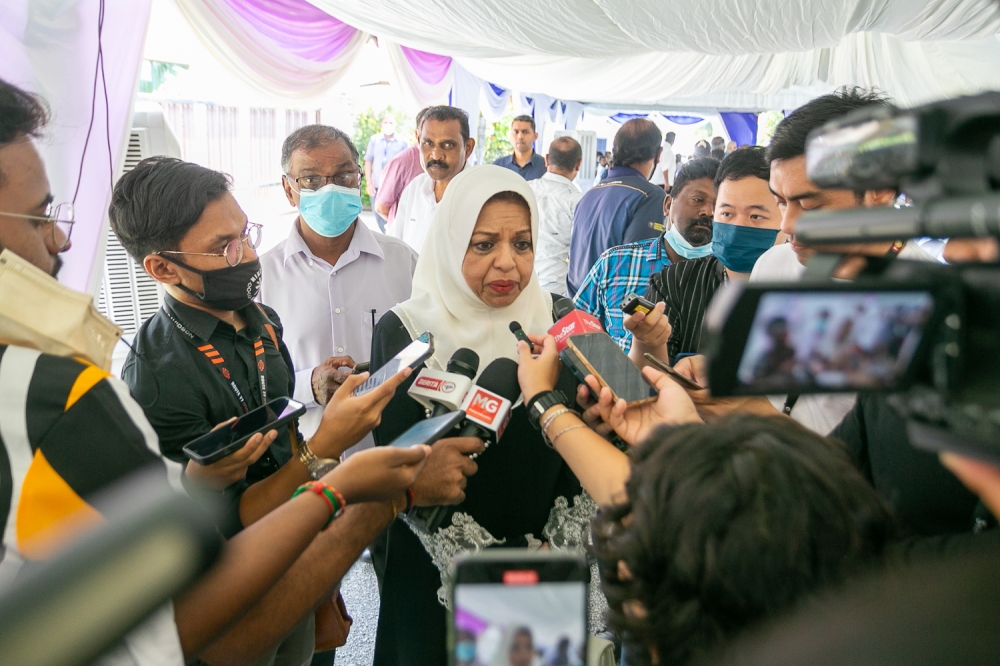 Universiti Sains Malaysia’s political science professor Ahmad Fauzi Abdul Hamid said Shahrizat’s much talked about return is a reflection of a party short of both ideas and talent.  — File picture by Devan Manuel