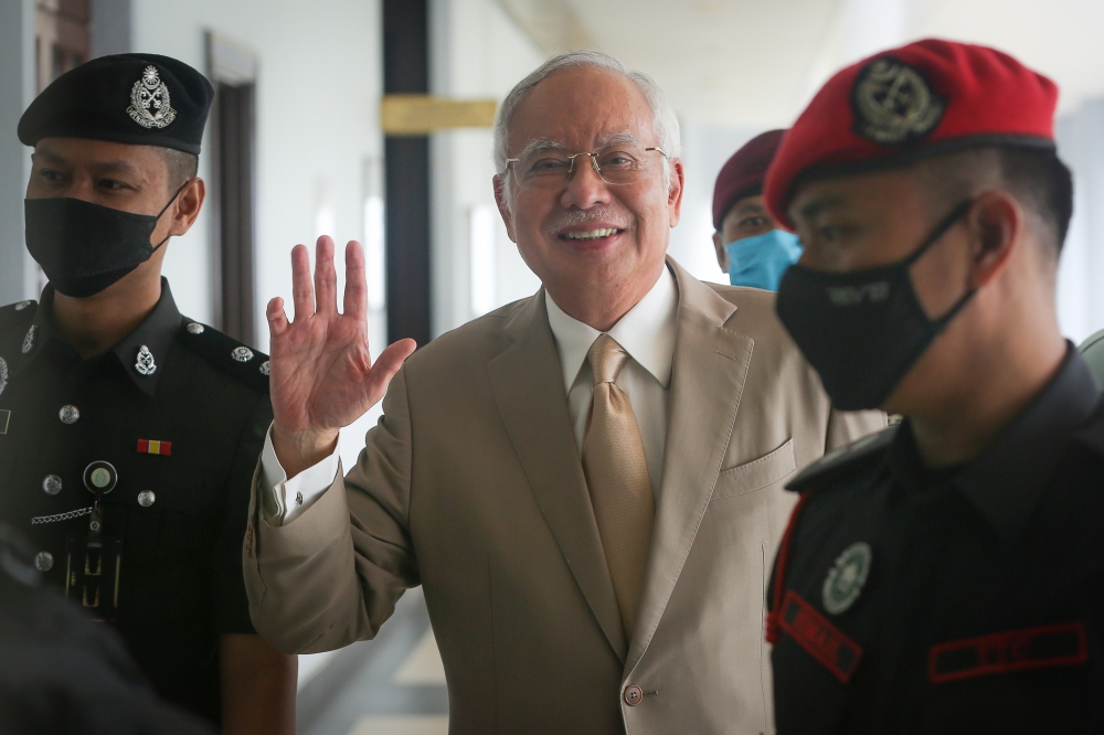 Former Prime Minister Datuk Seri Najib Razak is pictured at the Kuala Lumpur High Court Complex February 9, 2023. — Picture by Yusof Mat Isa