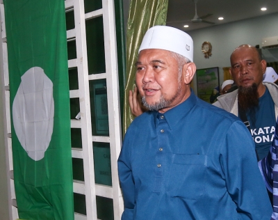 Perak PAS chief Razman says sorry in court for claiming PM Anwar backs LGBT, communists - Vimarsana News