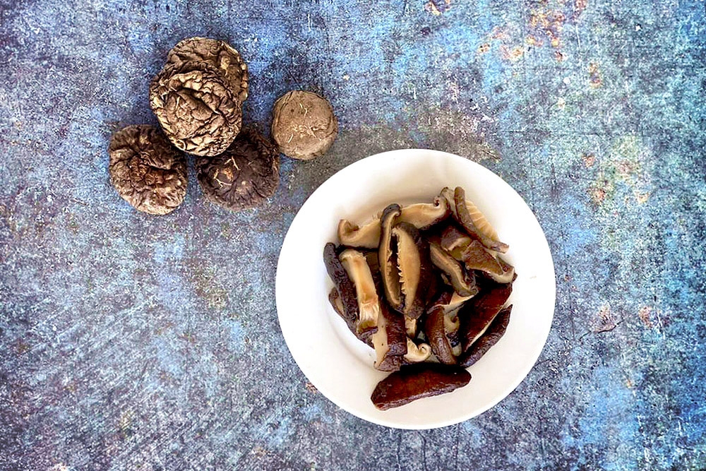 Shiitake mushrooms is a common 'chawanmushi' ingredient.