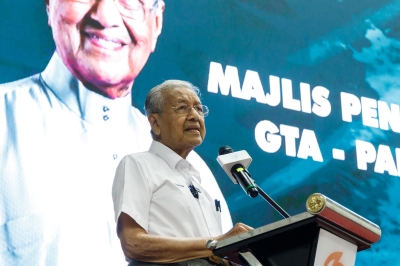 Dr Mahathir to discuss with Muafakat Nasional president Annuar on Malay NGOs' direction - Vimarsana News