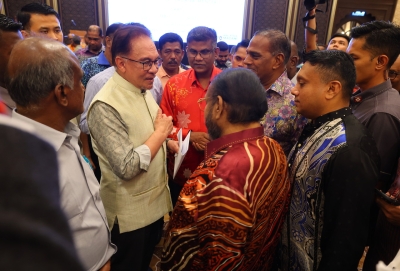 Focus on issues concerning economy, governance, says PM Anwar - Vimarsana News