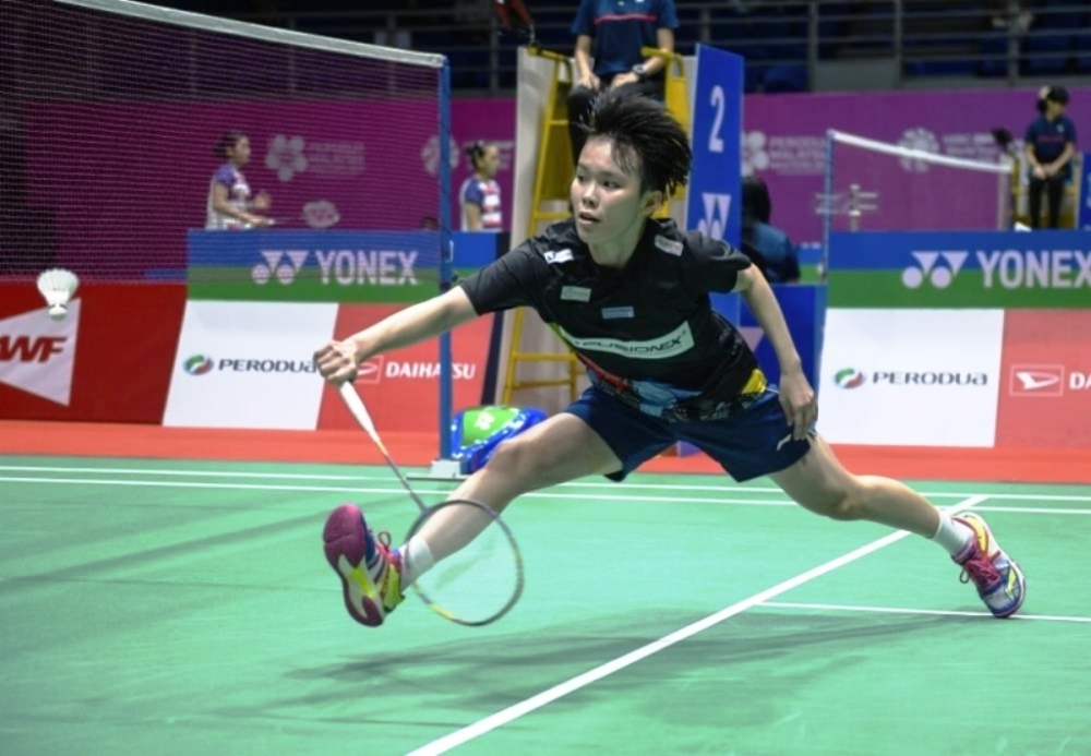 Two-time world junior champion Goh Jin Wei in action won against Malvika Bansod from India, 21-10, 21-17 in the qualification stage match of the Malaysia Masters at Axiata Arena Bukit Jalil, July 5, 2022. — Bernama pic