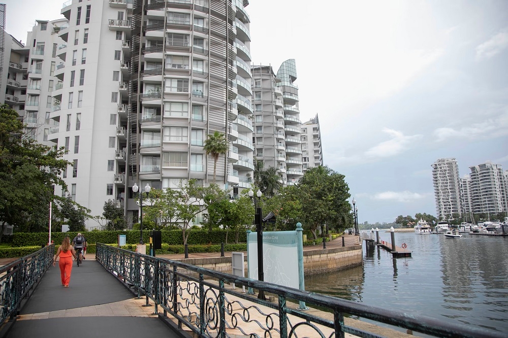 For residential properties, the portion of the value of the property over S$1.5 million and up to S$3 million will be taxed at 5 per cent, while value in excess of $3 million will be taxed at 6 per cent. ― TODAY pic