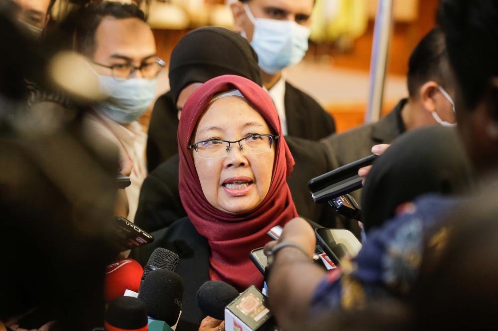 Health Minister Dr Zaliha Mustafa said a detailed investigation will be conducted over the claim that a medical officer denied a woman emergency treatment at Kampar Hospital for not meeting the dress code. — Picture by Sayuti Zainudin