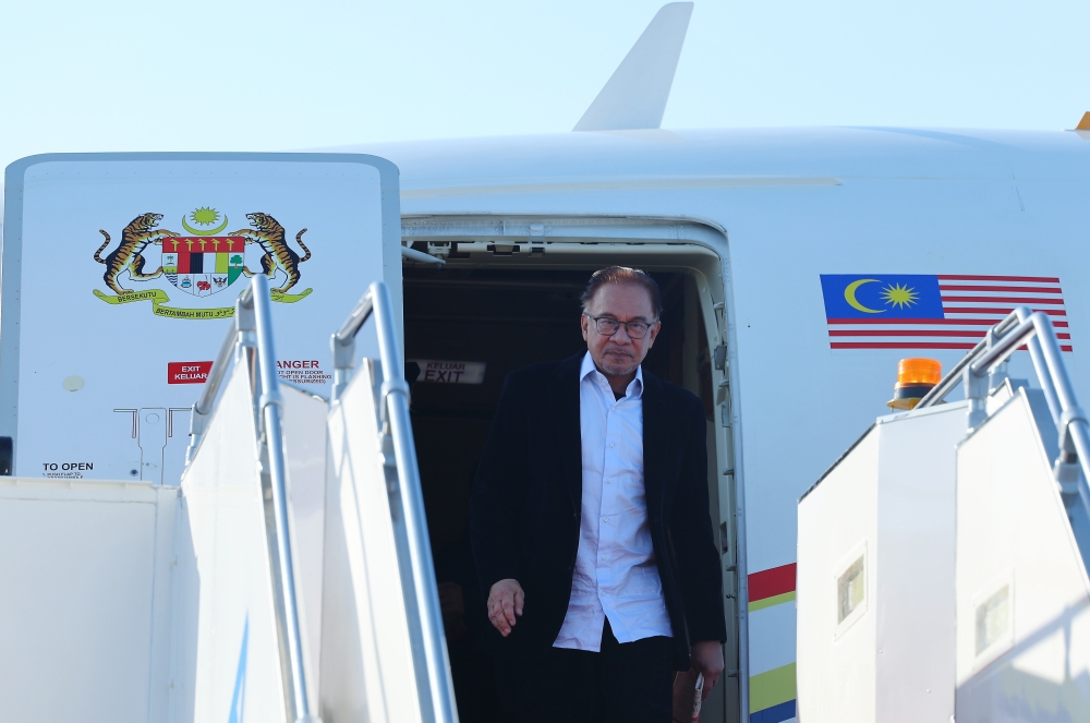Prime Minister Datuk Seri Anwar Ibrahim returned from his visit to Turkiye early this morning. ― Bernama pic
