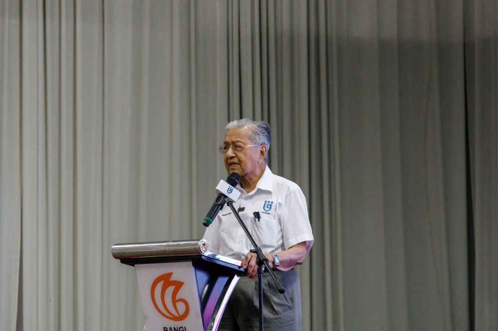 Parti Pejuang Tanah Air (Pejuang) and Gerakan Tanah Air (GTA) chairman Tun Dr Mahathir Mohamad speaks during the announcement of Gerakan Tanah Air (GTA) ahead of the upcoming 15th general election at Bangi Convention Centre in this file picture taken on November 2, 2022. —  Picture by Firdaus Latif