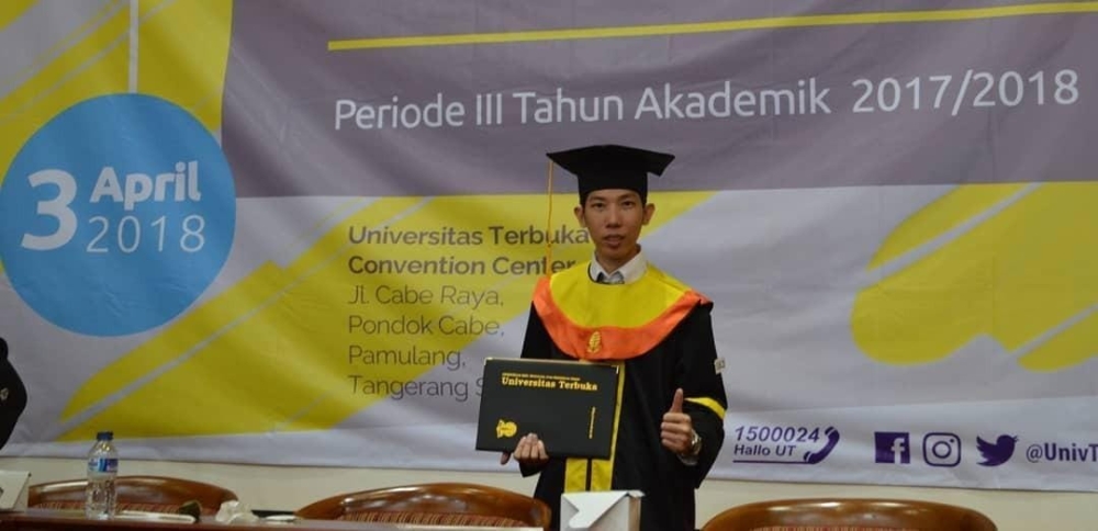 Welin Kusuma holds the record for having the most degrees under his belt. — Picture via Instagram/ welinkusuma