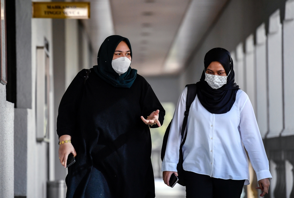 Rumah Bonda founder Siti Bainun Ahd Razali (left) at the Kuala Lumpur Court Complex February 20, 2023. — Bernama pic