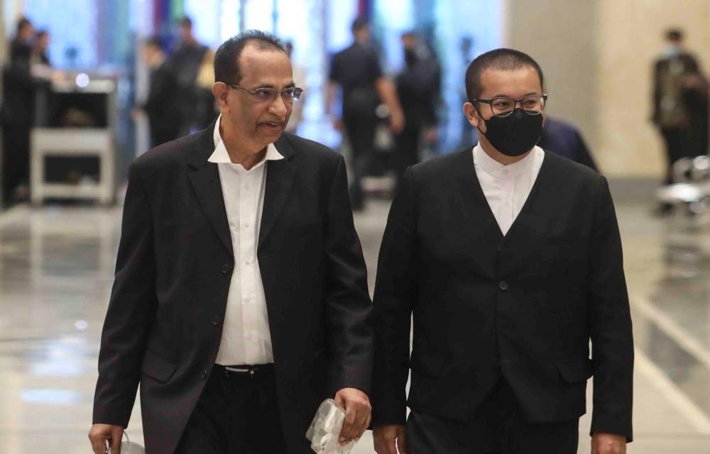 Lead prosecutor Datuk V. Sithambaram arrives at the Palace of Justice in Putrajaya February 20, 2023. — Picture by Shafwan Zaidon