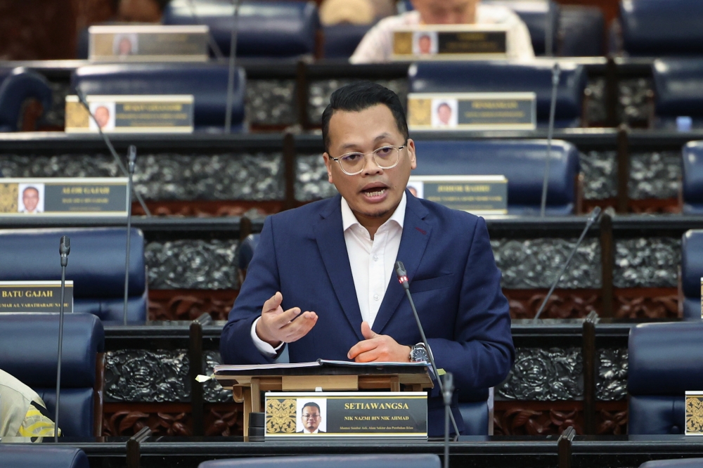 Natural Resources, Environment and Climate Change Minister Nik Nazmi Nik Ahmad during his winding-up speech in Parliament, February 23, 2023. — Bernama pic