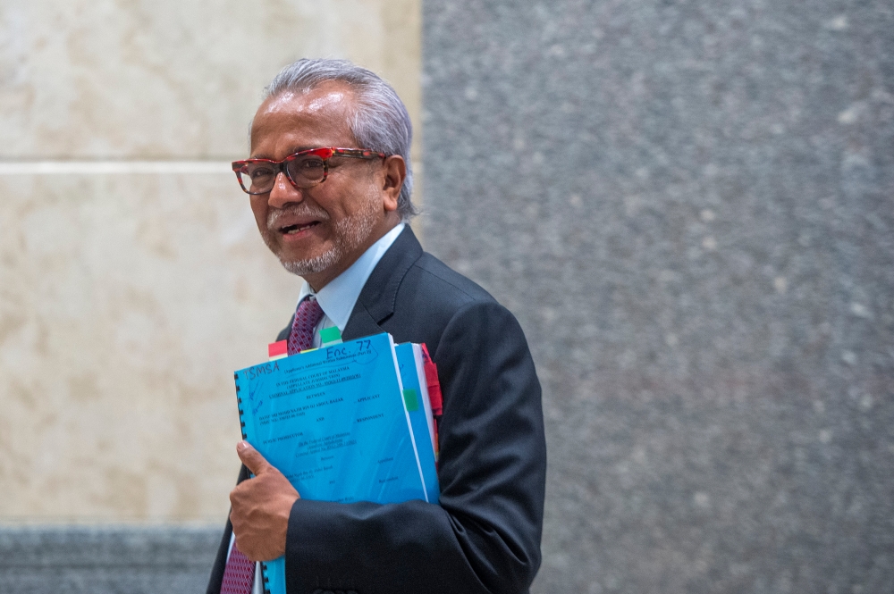 Tan Sri Shafee Abdullah is pictured at the Palace of Justice in Putrajaya February 21, 2023. — Picture by Shafwan Zaidon