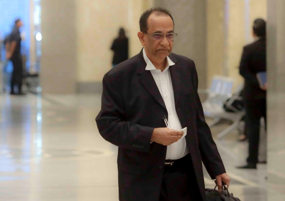 According to the report, law firm Zaid Ibrahim Suflan TH Liew & Partners wrote to the Federal Court on Thursday that the statement made against them by Sithambaram (pic) was 'incorrect and factually untrue.' — Picture by Shafwan Zaidon