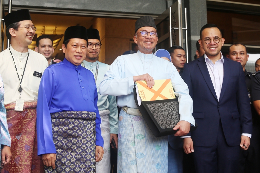 SERC executive director Lee Heng Guie said expressed concern that the Anwar administration chose to increase development spending to its highest levels ever without first ensuring that the leakages and abuse from previous governments have been convincingly plugged. —  Picture by Choo Choy May