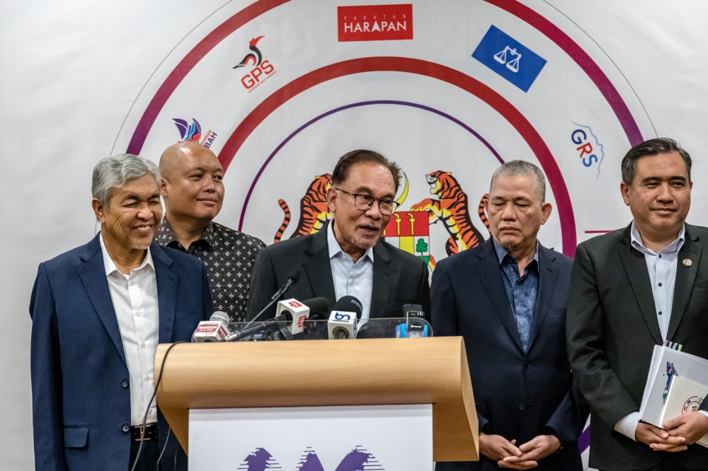 Despite the survey results, the coalition government led by Datuk Seri Anwar Ibrahim did not campaign together with a common manifesto. — Picture by Firdaus Latif