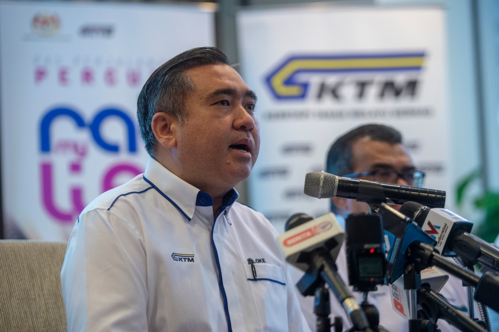 The same survey also identified the 10 most outstanding ministers with Transport Minister Anthony Loke topping the list. — Picture by Shafwan Zaidon
