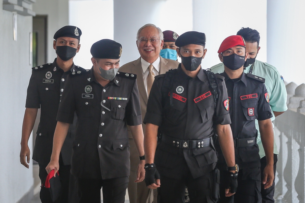 Former Prime Minister Datuk Seri Najib Razak is pictured at the Kuala Lumpur High Court Complex February 9, 2023. — Picture by Yusof Mat Isa