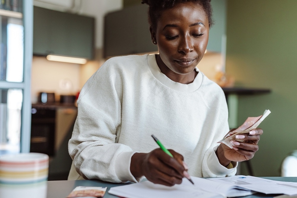 After ‘cashstuffing,’ TikTok is back with a new challenge to help people manage their budget.  — ETX Studio pic