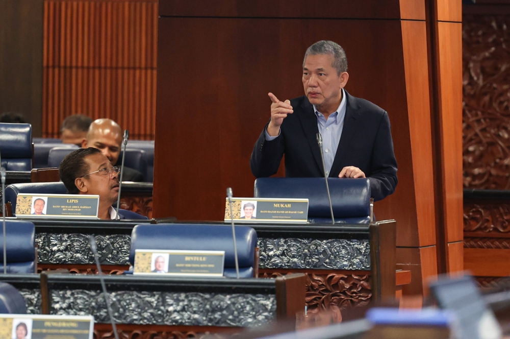 Deputy Prime Minister Datuk Seri Fadillah Yusof urged all MPs to organise events that promote a healthy lifestyle among the people to prevent crowding at government hospitals with cases that are not critical.— Bernama pic 