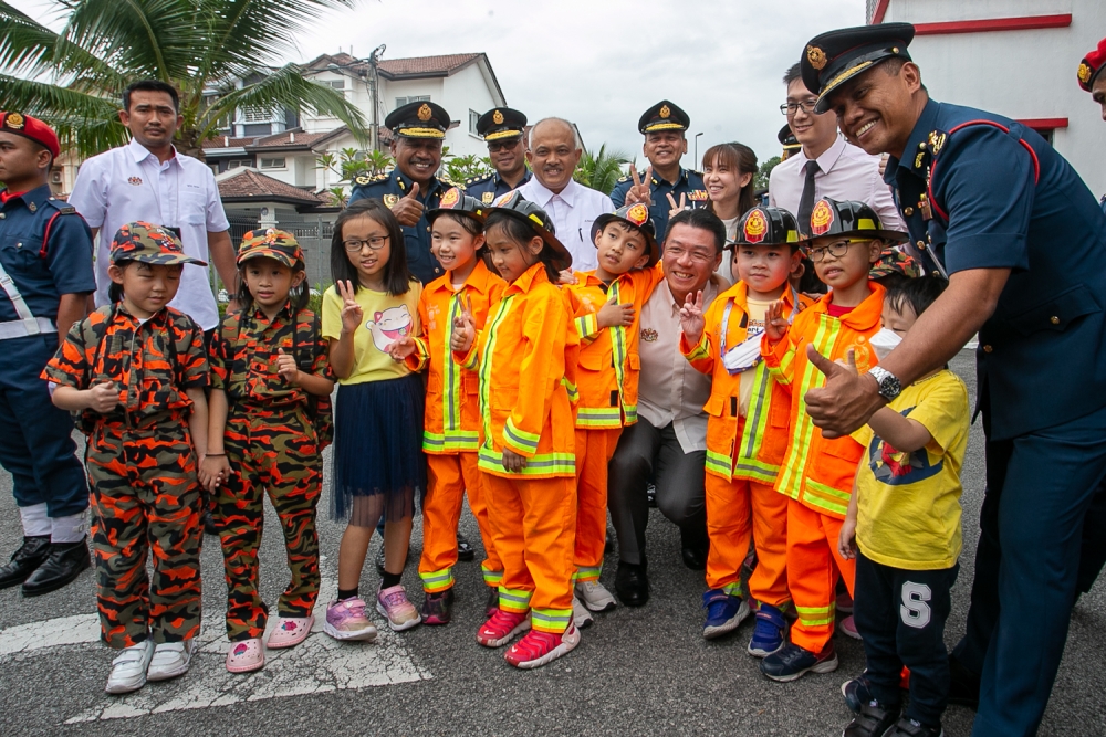 Local Government Development Minister Nga Kor Ming attends the official opening ceremony of a new fire and rescue station at Bandar Baru Sri Petaling February 28, 2023. — Picture by Raymond Manuel