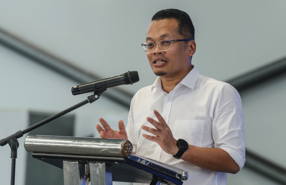 Natural Resources, Environment and Climate Change Minister Nik Nazmi Nik Ahmad says the draft of the Bill (RUU) on energy efficiency and conservation is still at the study stage. ― Bernama pic