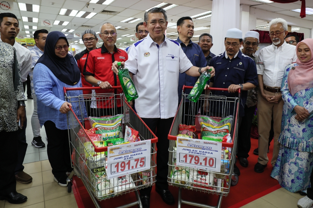 Domestic Trade and Cost of Living (KPDN) Minister Datuk Seri Salahuddin Ayub said his ministry still had more to do. — Bernama pic