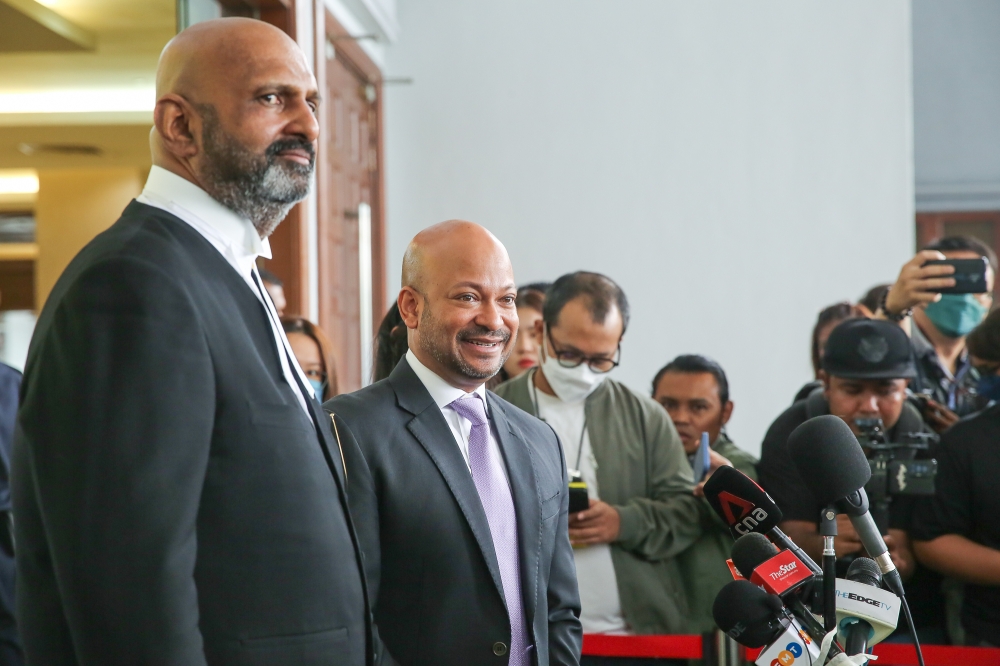 Former 1MDB president Arul Kanda Kandasamy (right) and his lead defence lawyer Datuk N.Sivananthan speaks during a news conference at the Kuala Lumpur Court Complex March 3, 2023. — Picture by Yusof Mat Isa