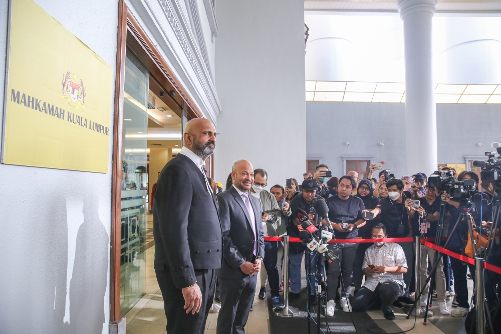 The High Court had earlier acquitted and freed Najib, along with former 1MDB chief executive officer Arul Kanda Kandasamy of tampering charges after the prosecution failed to prove a prima facie case against both of them. ― Picture by Yusof Mat Isa