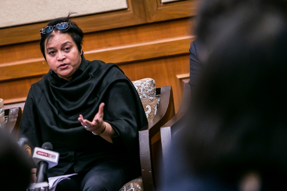 Minister in the Prime Minister’s Department (Law and Institutional Reform) Datuk Seri Azalina Othman Said has insisted that she was not involved in the re-appointment of Attorney General Tan Sri Idrus Harun. —  Picture by Hari Anggara