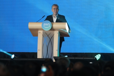 Former finance minister says wage subsidies helped SMEs stay afloat during Covid-19 - Vimarsana News