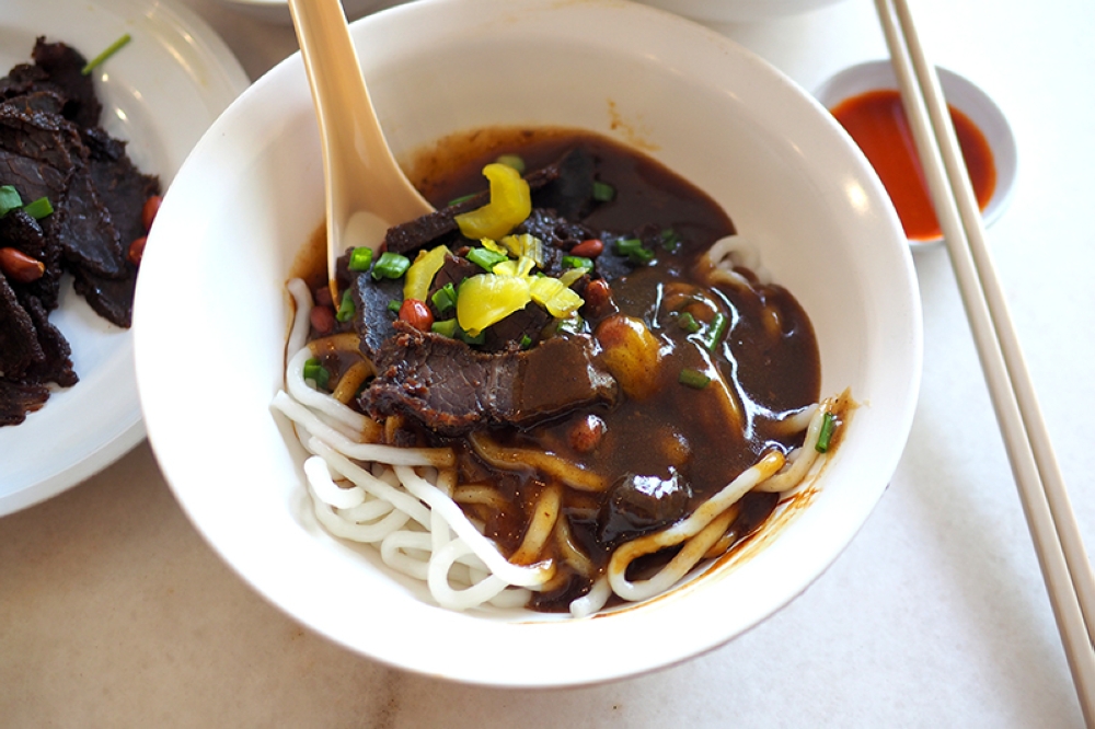 The special sliced beef noodle is definitely one of a kind with their homemade beef jerky and that gooey flavourful sauce with 'lai fun' noodles. — Pictures by Lee Khang Yi
