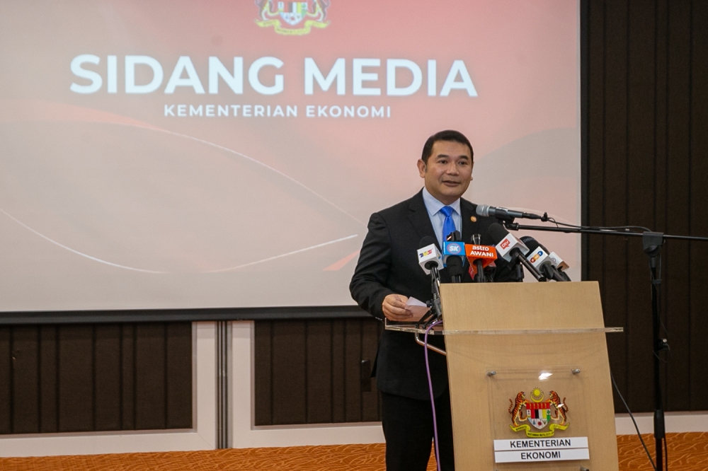 Economy Minister Rafizi Ramli publishes the most recent ‘Consumer Price Index’ at Menara Prisma, Putrajaya March 6, 2023. — Picture By Raymond Manuel