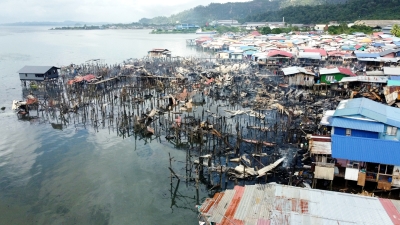 Fire destroys about 90 stilt houses in Sandakan - Vimarsana News