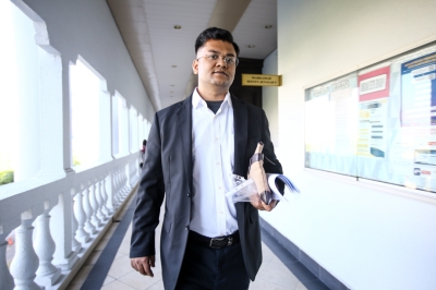 Man who accused MACC of RM10m plot charged with obstructing investigations - Vimarsana News