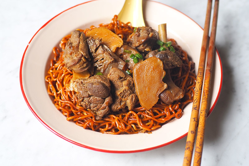 For something unusual, go for the ginger duck with 'wantan' mee