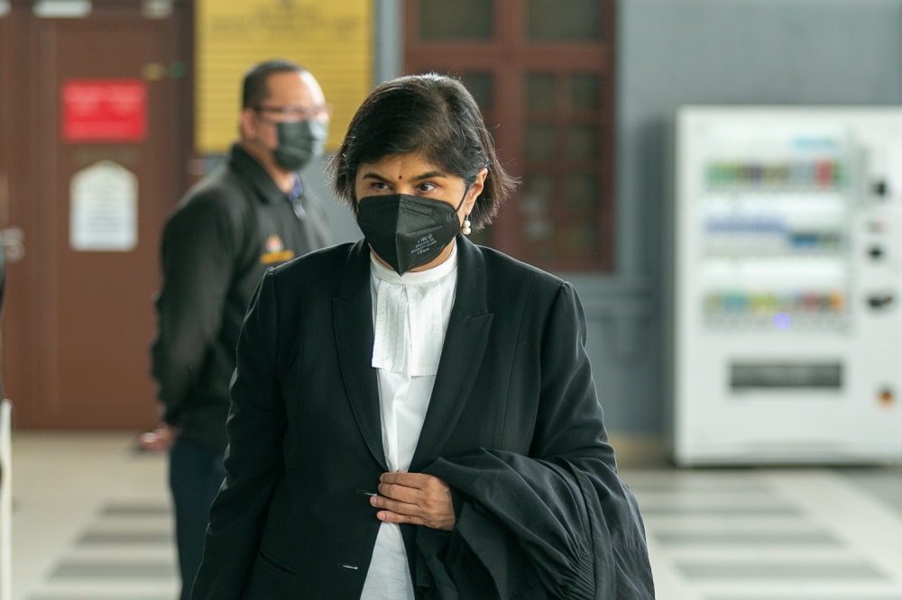 Datuk Ambiga Sreenevasan arrives at Kuala Lumpur High Court July 19, 2022. ― Picture By Devan Manuel