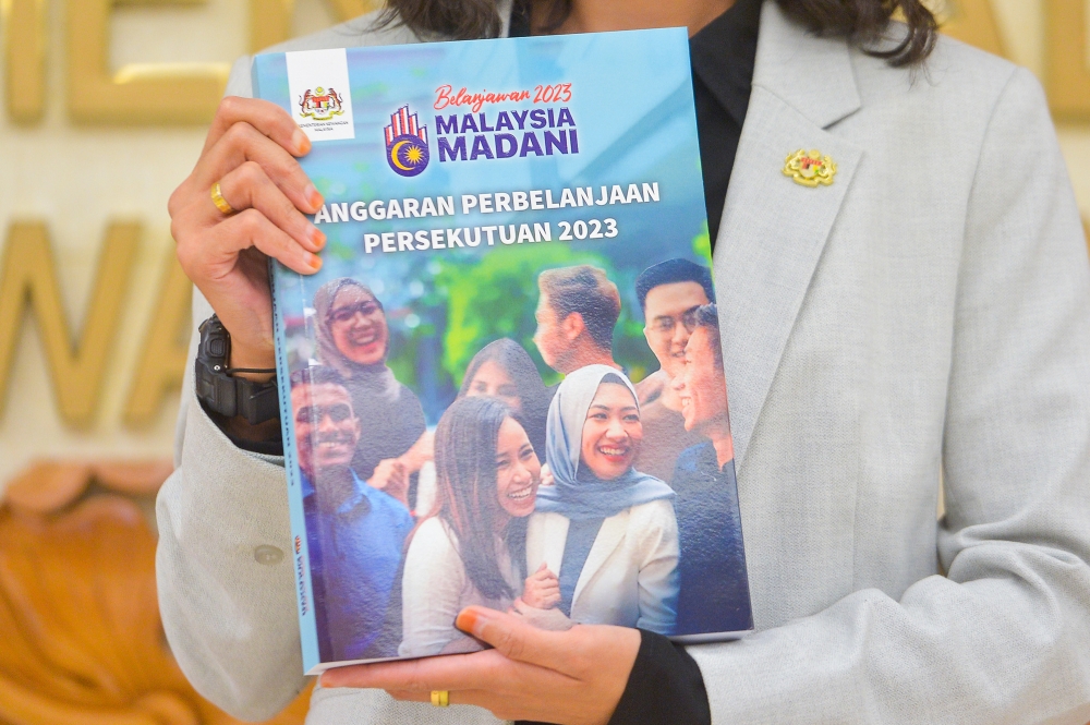 Prime Minister Datuk Seri Anwar Ibrahim’s Budget 2023 sailed through the policy stage via a voice vote at the Dewan Rakyat today. — Picture by Shafwan Zaidon