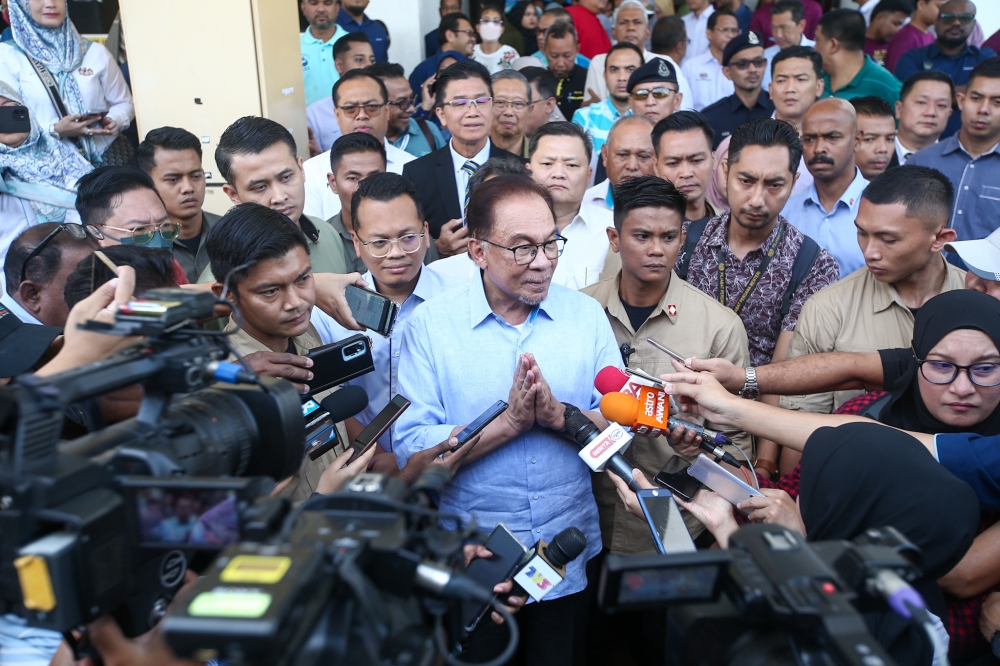Prime Minister Datuk Seri Anwar Ibrahim speaks during the World Water Day 2023 celebrations at Stadium Indera Mulia in Ipoh March 11, 2023. ― Picture by Farhan Najib