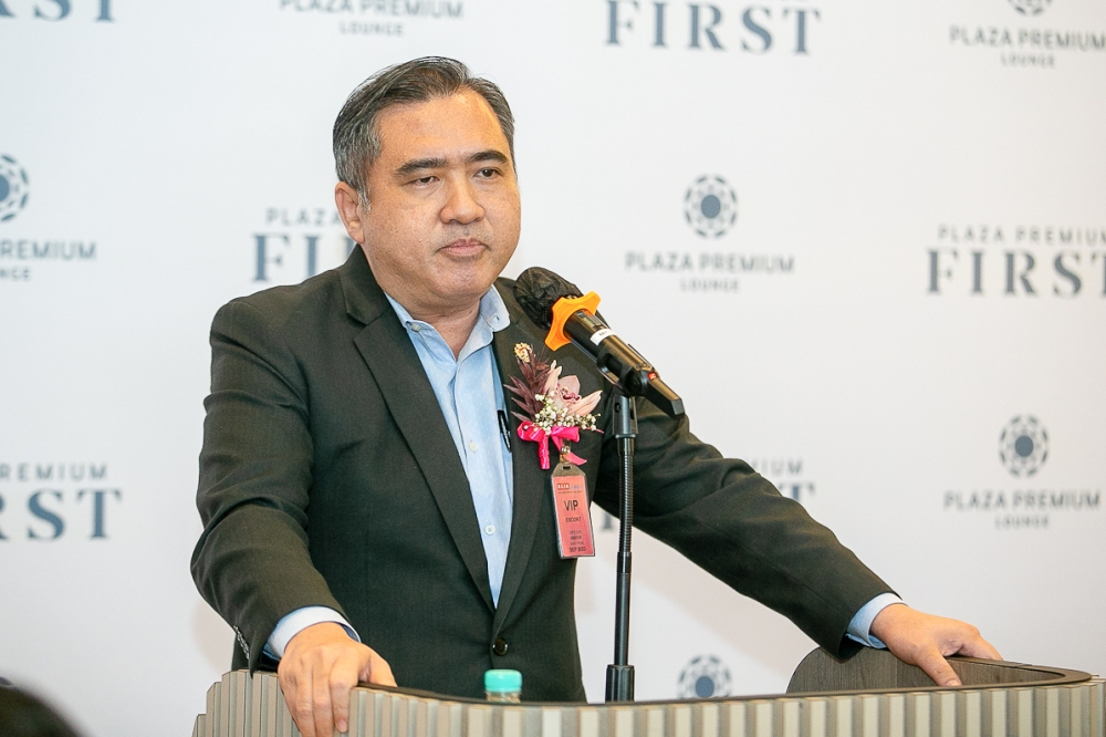Transport Minister Anthony Loke speaks at the opening ceremony of the Plaza Premium First and Plaza Premium Lounge in Terminal 1, Kuala Lumpur International Airport (KLIA) in Sepang March 20, 2023. — Picture By Raymond Manuel