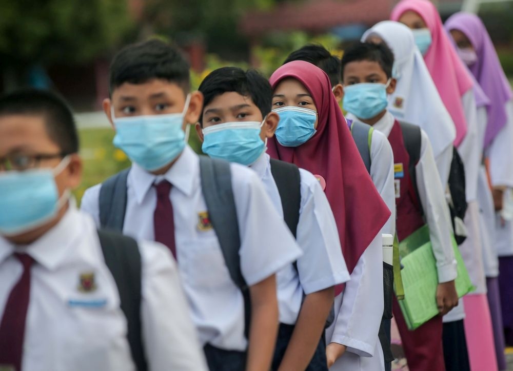 The Ministry of Education reported that until June last year, the dropout rate of primary school pupils nationwide was at 0.07 per cent while for secondary students it was 0.99 per cent. — File picture by Farhan Najib