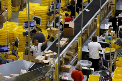 Amazon deepens tech-sector gloom with another 9,000 layoffs - Vimarsana News