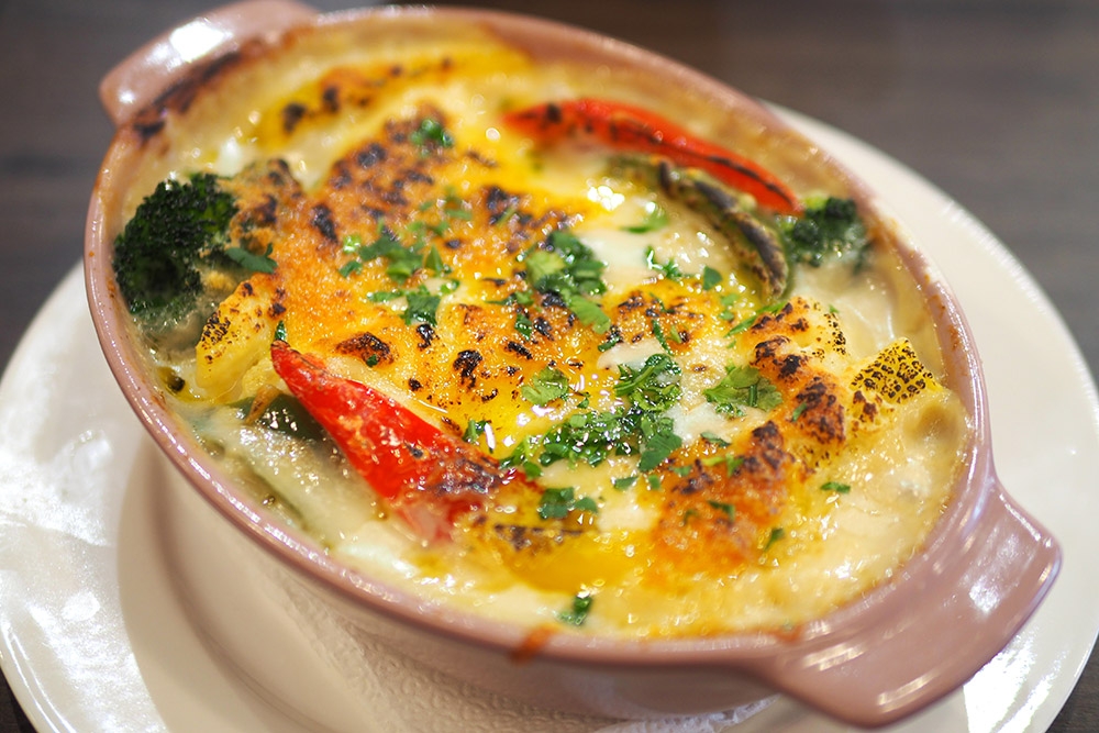 The decadent Japanese Oyster Creamy Macaroni Gratin brings back Yoshoku vibes with that rich pasta.