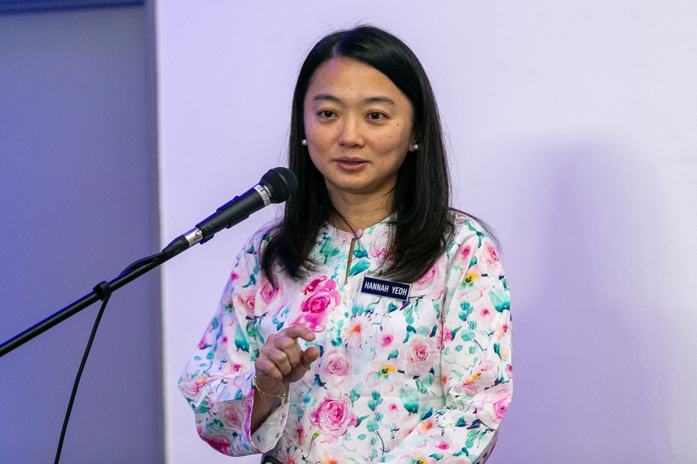 Youth and Sports Minister Hannah Yeoh said she understood clearly what the Federal Constitution and laws in Malaysia entailed, adding that she has been an elected representative since 2008. — Picture by Raymond Manuel