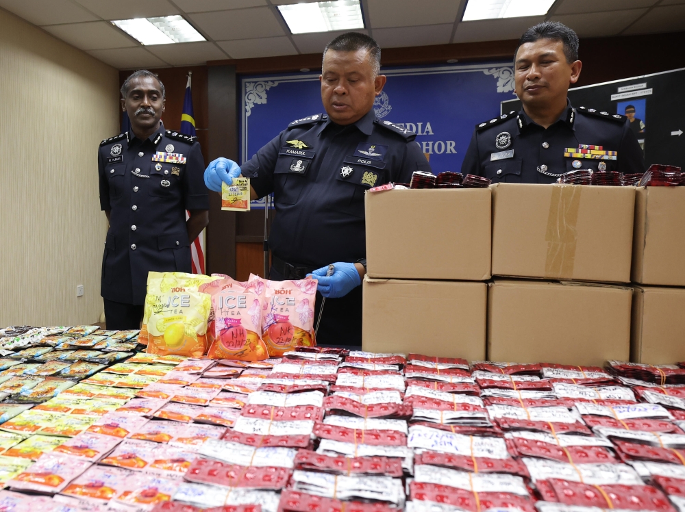 In Johor, police seize drugs worth RM3.22m, two men arrested | Malay Mail