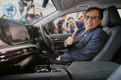 Sarawak Premier's Office: Hydrogen-powered official cars were a gift from UMW Toyota - Vimarsana News