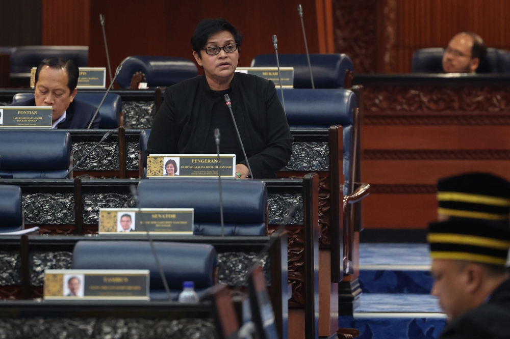 Other amendment Bills that Azalina tabled today for the first reading were the Sexual Offences Against Children and Evidence of Child Witness. — Bernama pic