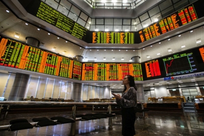 Improved sentiment continues to lift Bursa Malaysia higher at mid-day - Vimarsana News