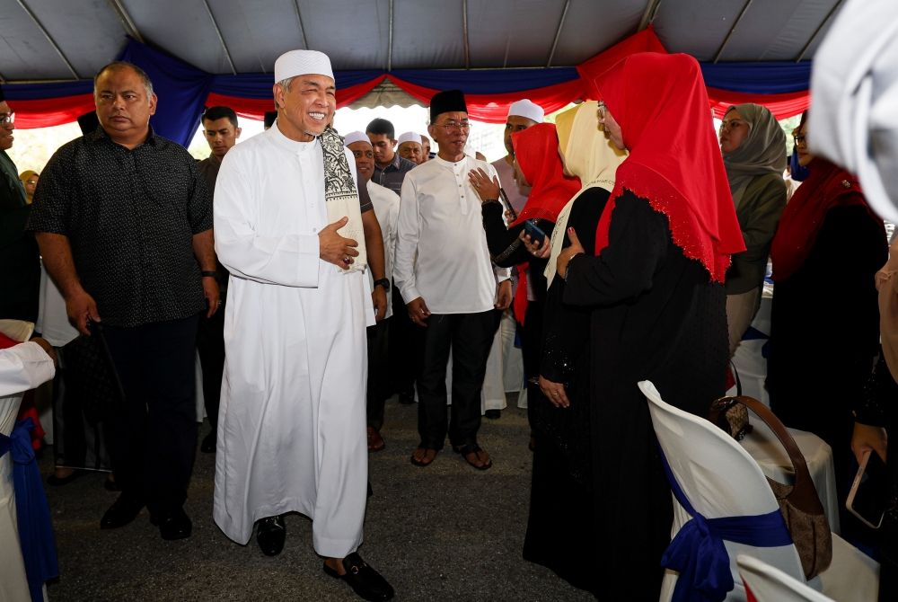 Deputy Prime Minister Datuk Seri Ahmad Zahid Hamidi attends the at the ‘Santunan Kasih Ramadan’ programme at Sekolah Izzudin Shah in Ipoh March 31, 2023. — Bernama pic