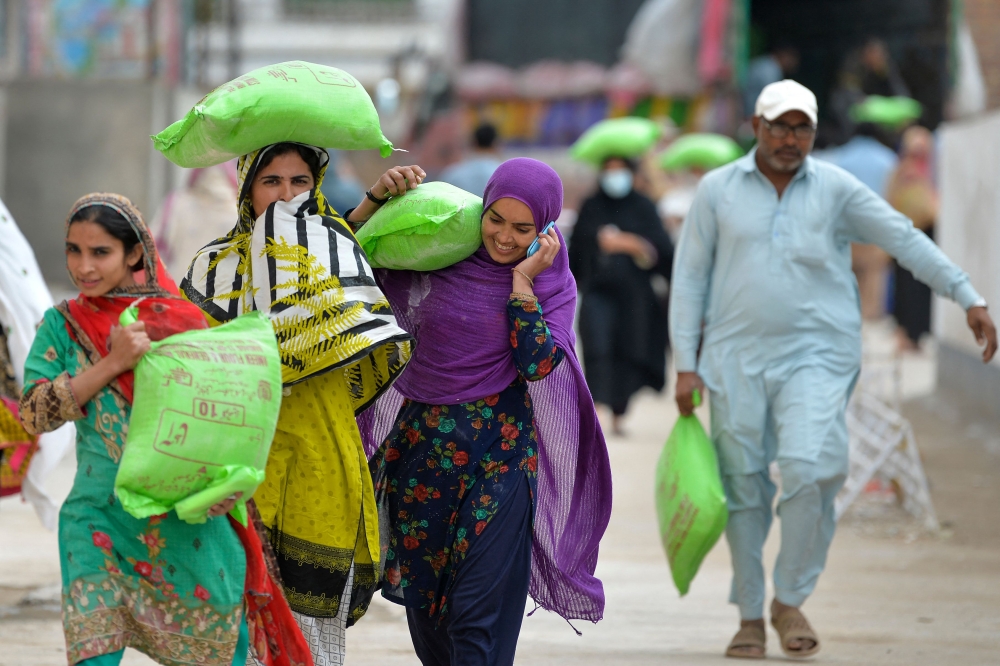 Inflation at 50-year high in crisis-hit Pakistan | Malay Mail